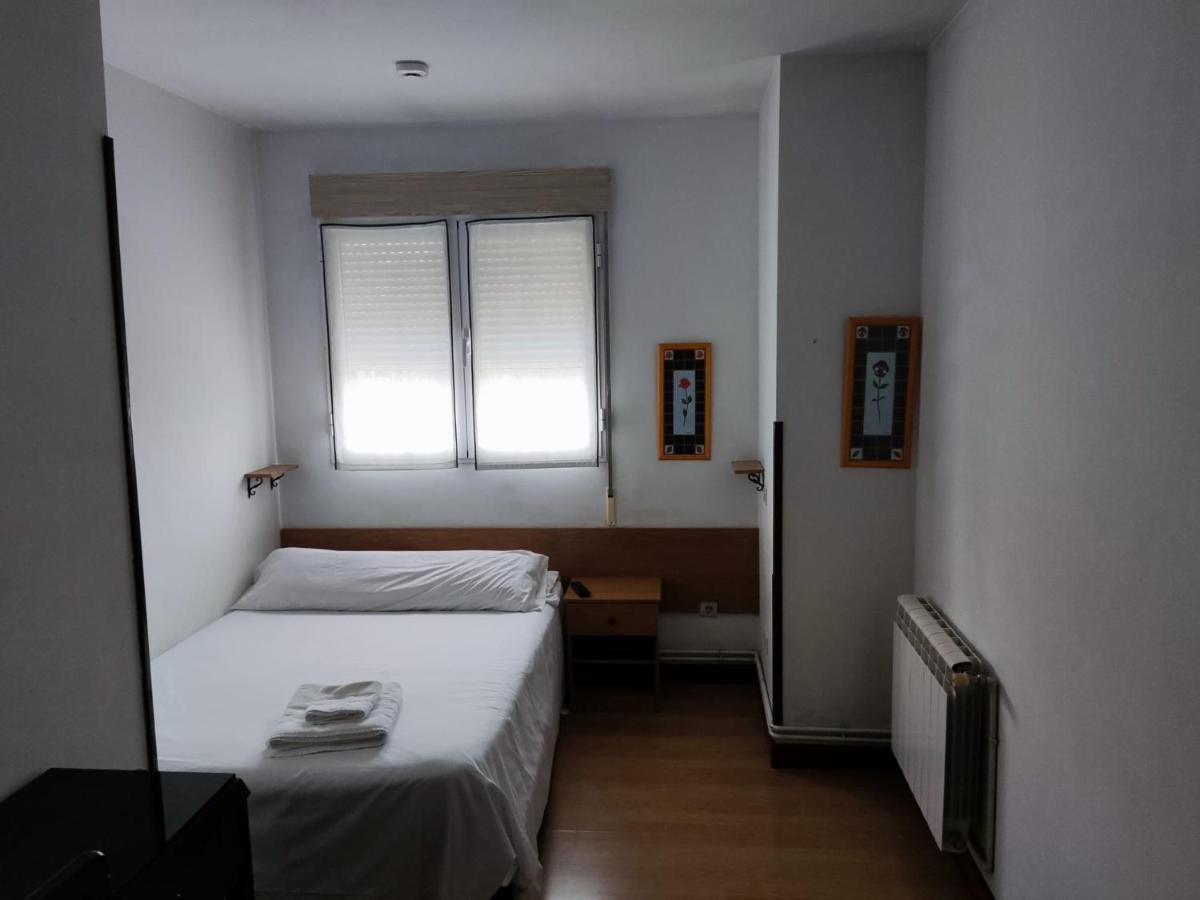 Pension Las Matillas Миранда де Эбро Экстерьер фото