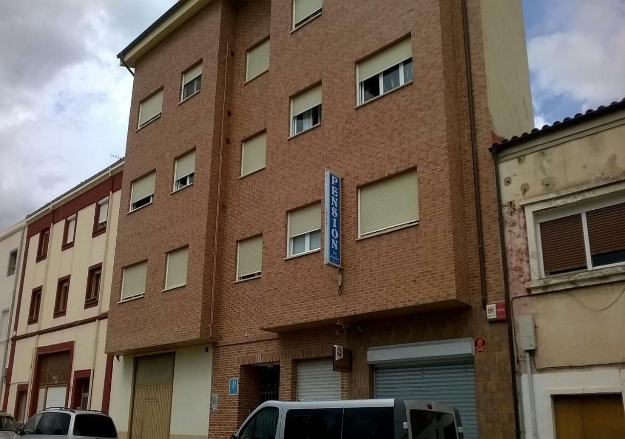 Pension Las Matillas Миранда де Эбро Экстерьер фото